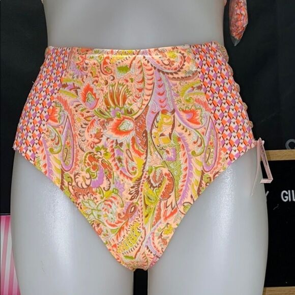 New ❤️ Victoria Secret Swimsuit 2PC 32C/M - Picture 10 of 10